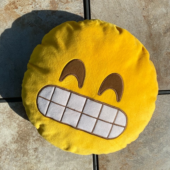 Throwboy Emoji Pillow - Picture 1 of 3